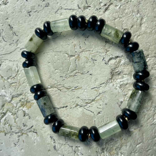 Prehnite & Black Agate bracelet